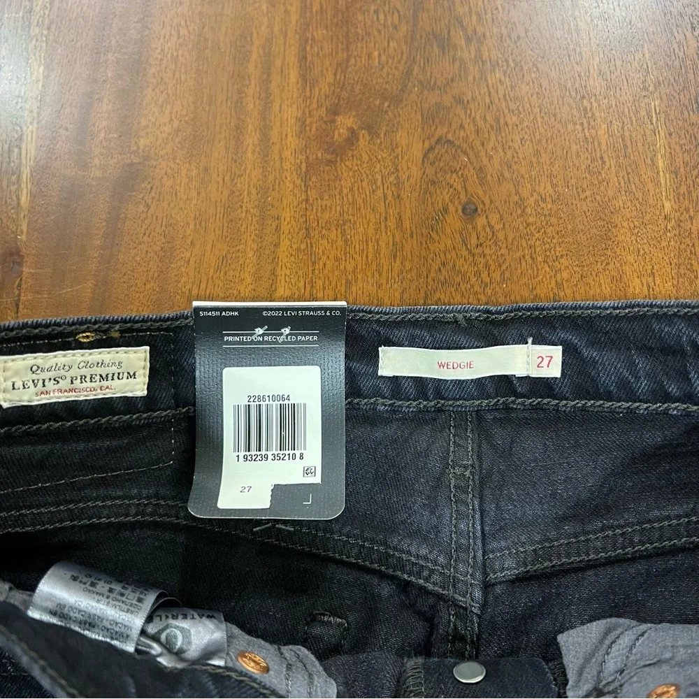 Levi's Premium Wedgie Jeans Size 27